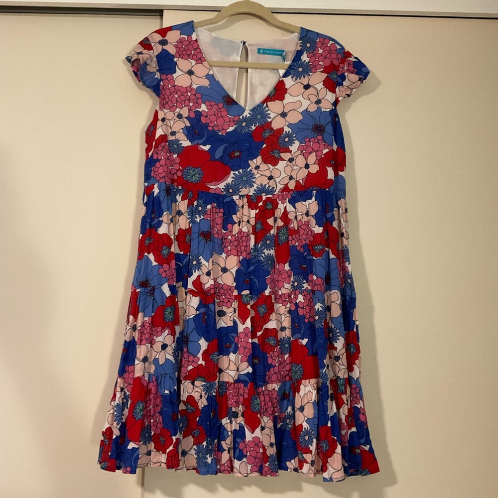 Tori Richard floral dress NWT size M